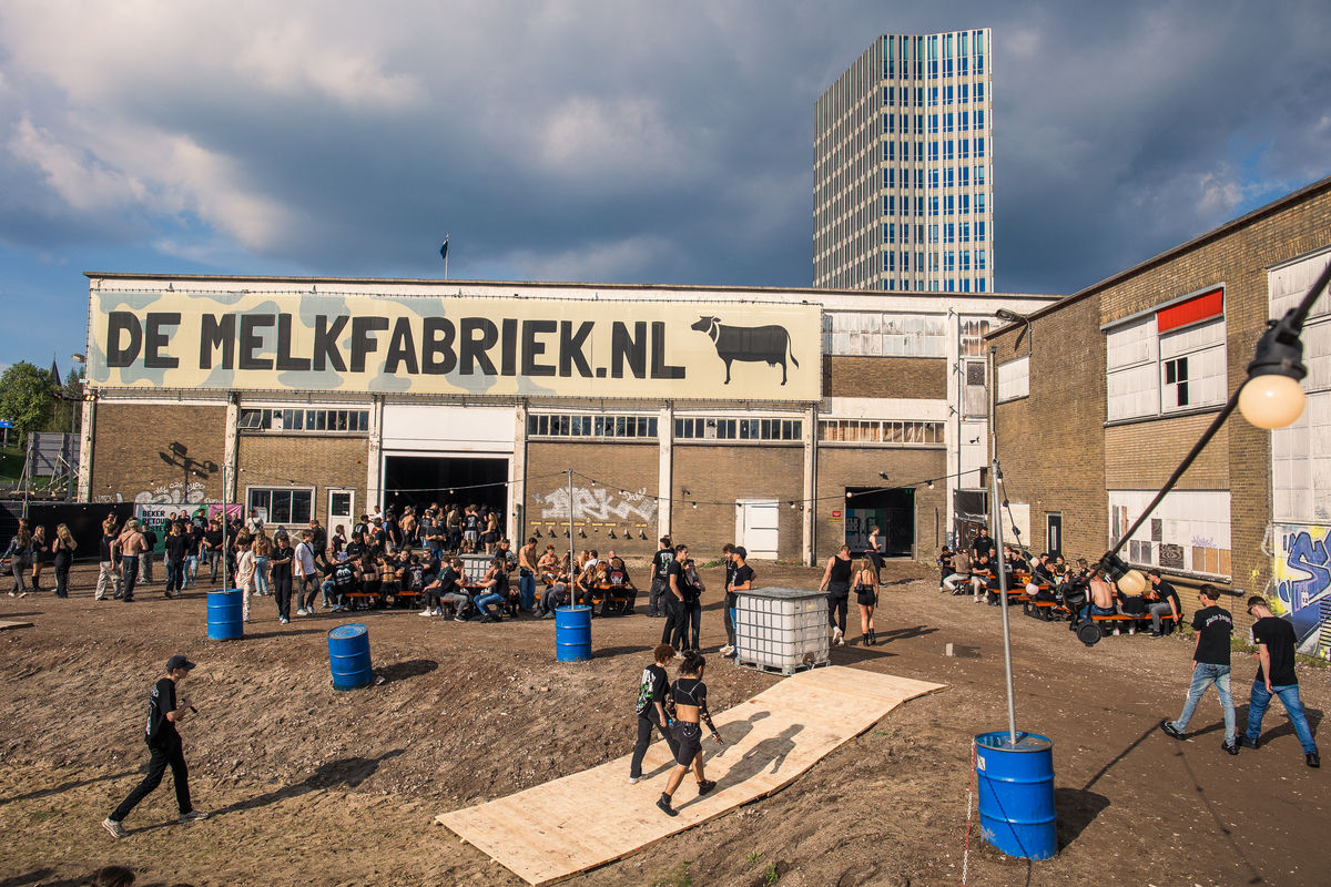 Loading... just a sec